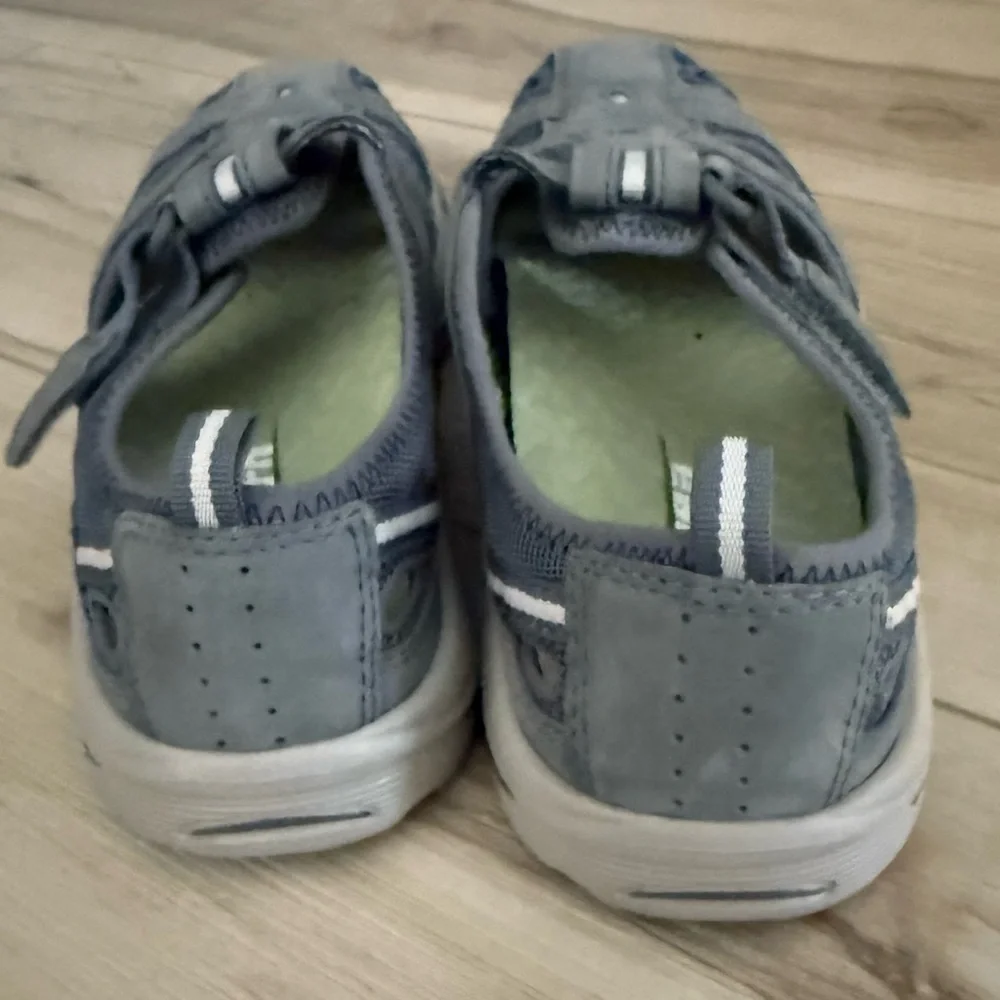 Earth Origins Sandal blue Gray Leather Women Size 7